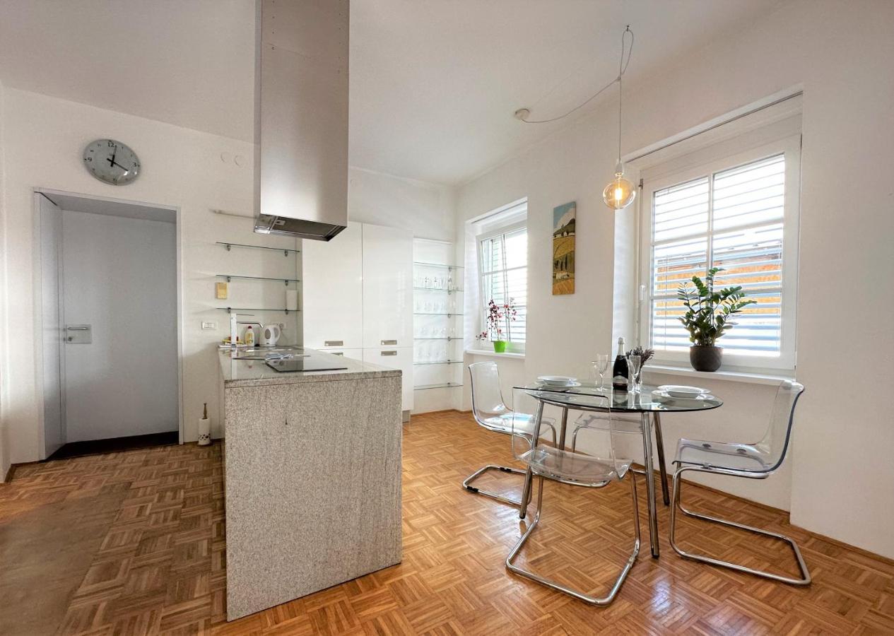 Charming Starry Night Apartment Liubliana Exterior foto